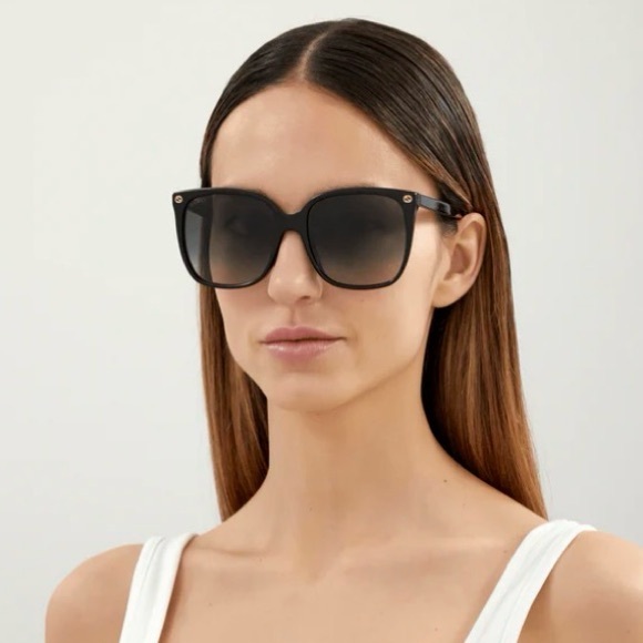 Gucci Women's Black Sunglasses - Picture 8 of 9